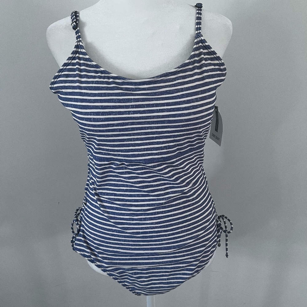True Craft Sandy Stripes One Piece Swimsuit |XXL|